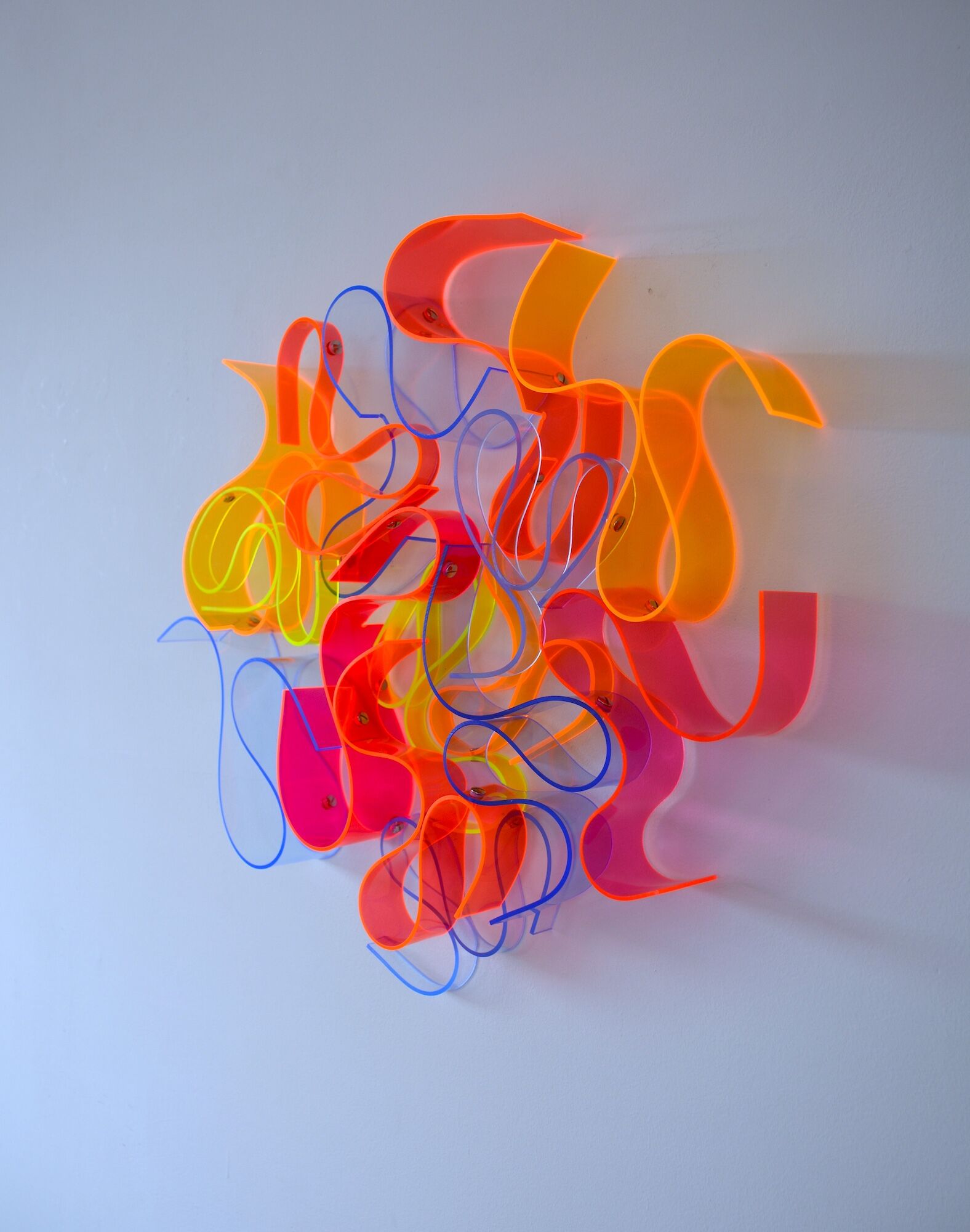 Object "Neon Squiggle II" (2024) (Unique piece) by Selcuk Dizlek